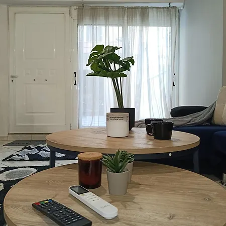 Sea Apartment, Korinthos * Corinto